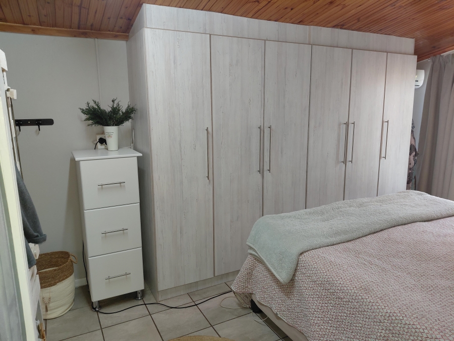 4 Bedroom Property for Sale in Bothasrus Eastern Cape